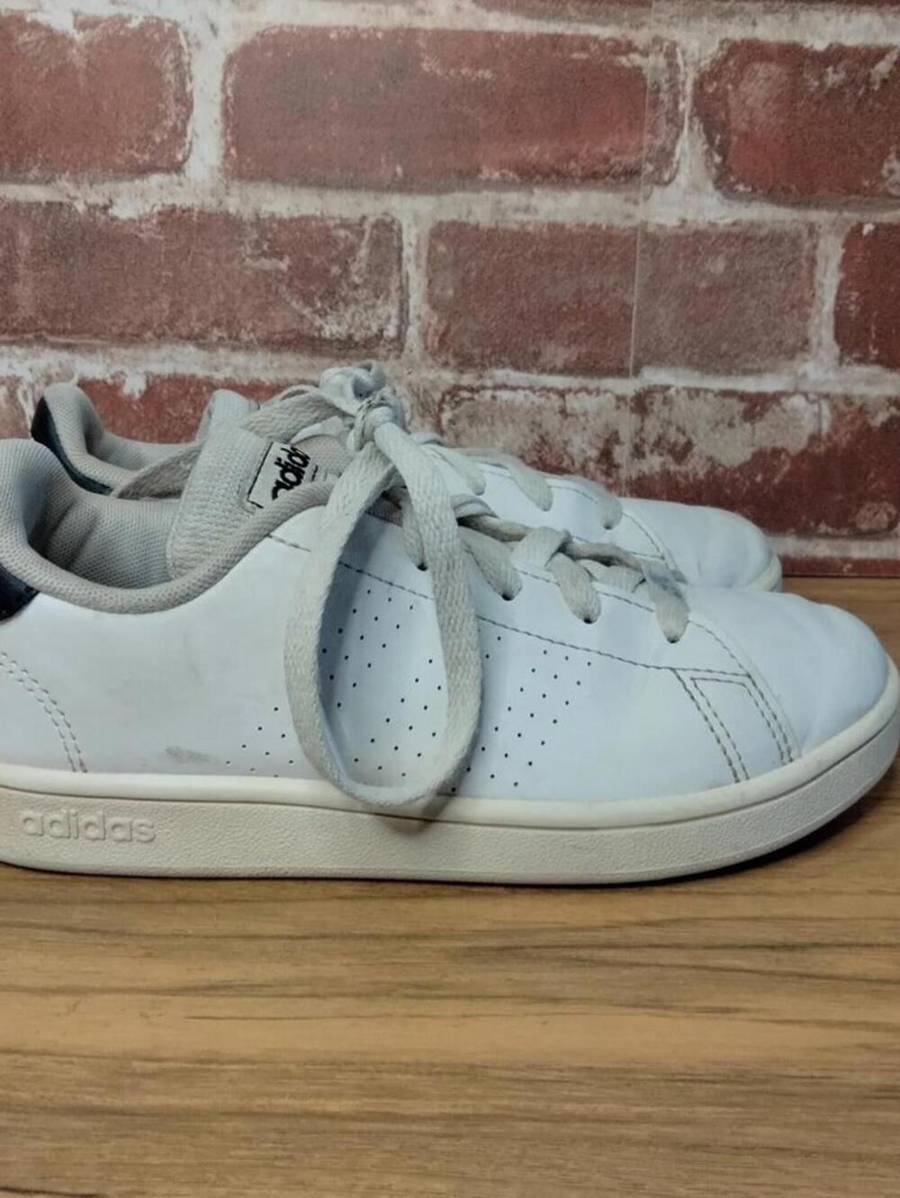 adidas Shoes Boys Size 1 Leather White Black Sneakers Low Top Lace Up